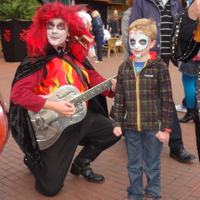 HALLOWEEN - 2013-10-26 011a.jpg