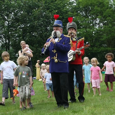 DE ANDERE FANFARE 2010-06-05 Maartensdijk.jpg