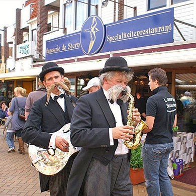 DE ANDERE KLASSIEKERS (1a).jpg