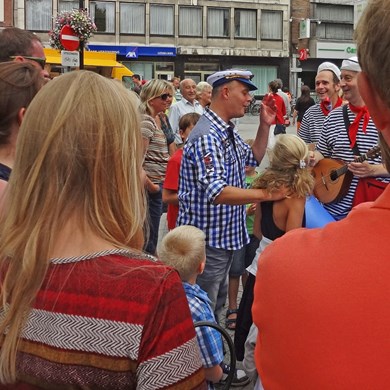 SAIL 2015 - zingende matrozen - muzikale matrozenboot - muzikanten duo - zeemansliederen (3)