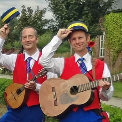 CONDUCTEURS - 2013-09-08 Valkenburg (11a) duo bewerkt (1000x1000).jpg