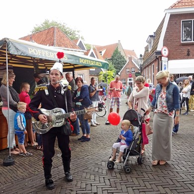 BLIKKEN RIK - Koperen Ko - Nikkelen Nelis - onemanband - mobiele muziek markt (8).jpg