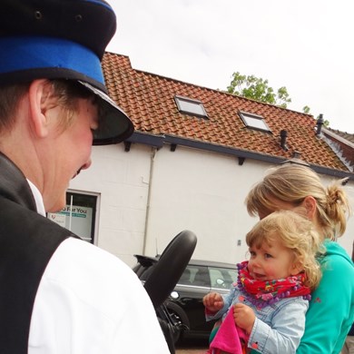 PRETPOLITIE 2015-05-25 Burgh-Haamstede (55)vb (1000x1000).jpg