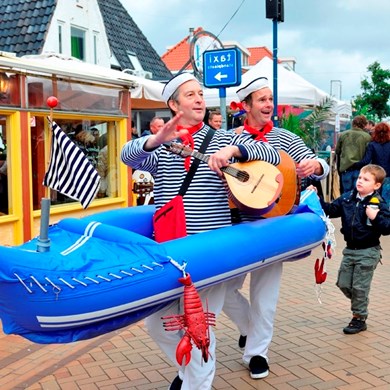 SAIL 2015 - zingende matrozen - muzikale matrozenboot - muzikanten duo - zeemansliederen - Texel