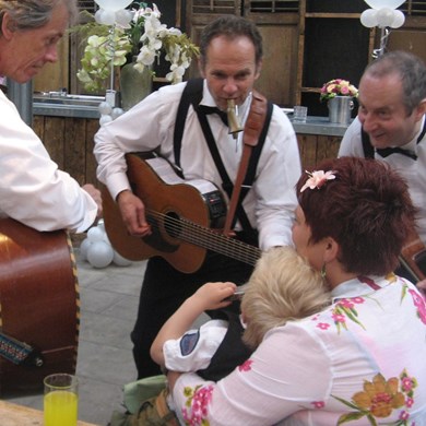 bruiloft receptie entree diner muziek trio Paratata muzikanten akoestisch mobiel Oegstgeest