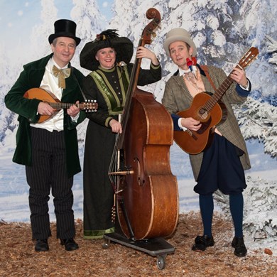 DICKENS MUSE muzikanten trio kerstmis kerst muziek akoestisch mobiel (3)